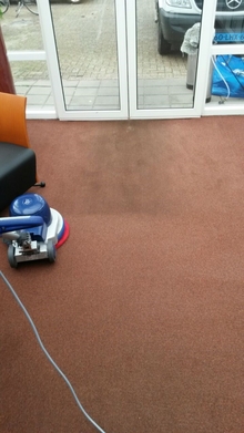 kantoor tapijt reinigen